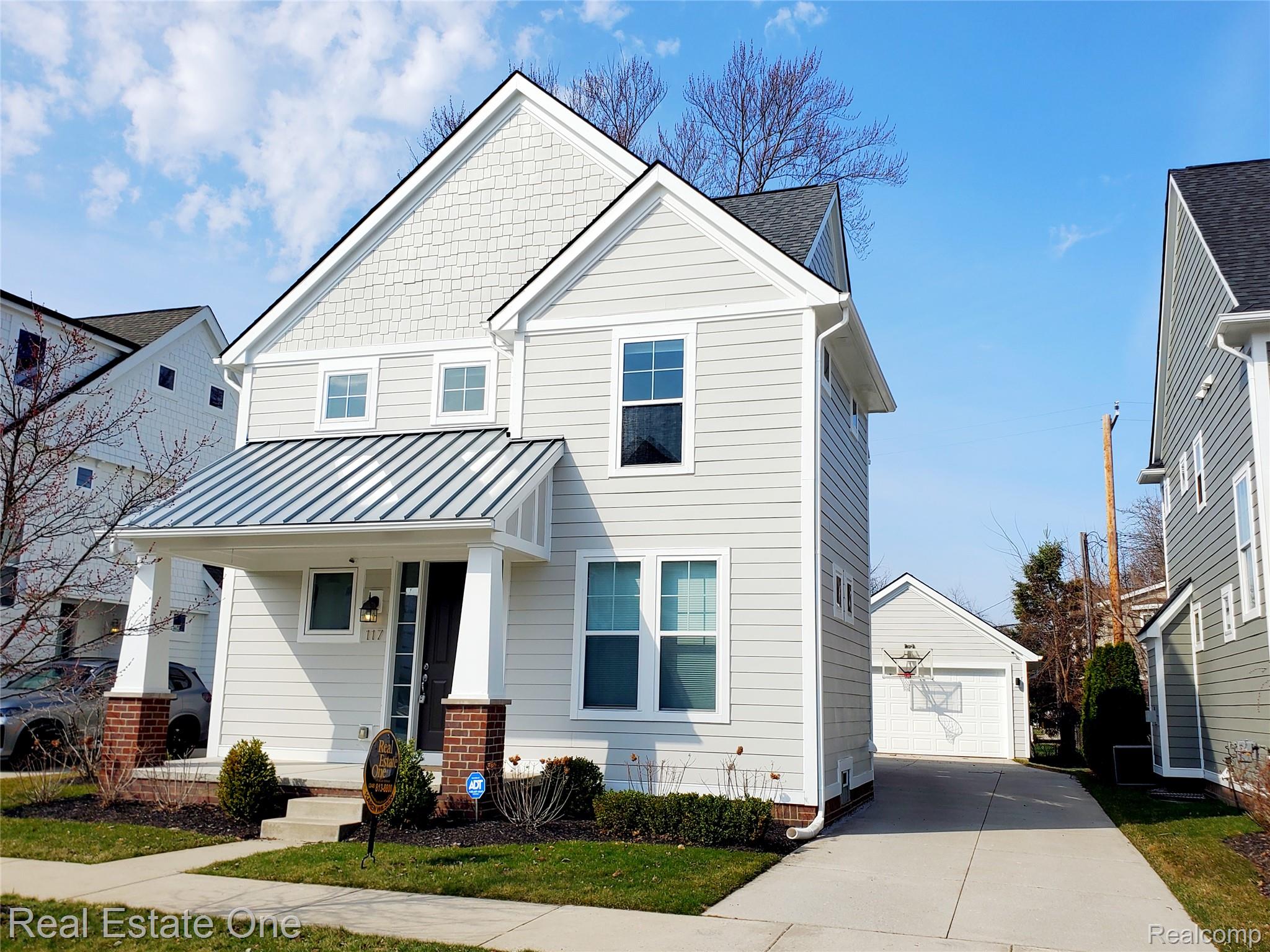 117 N Dorchester Avenue