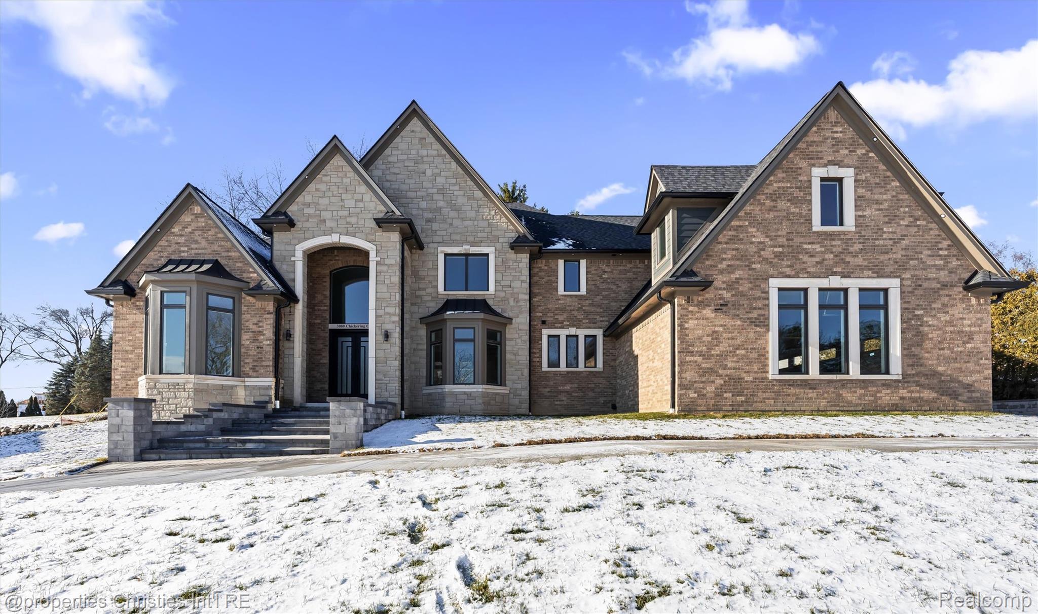 3080 Chickering Court