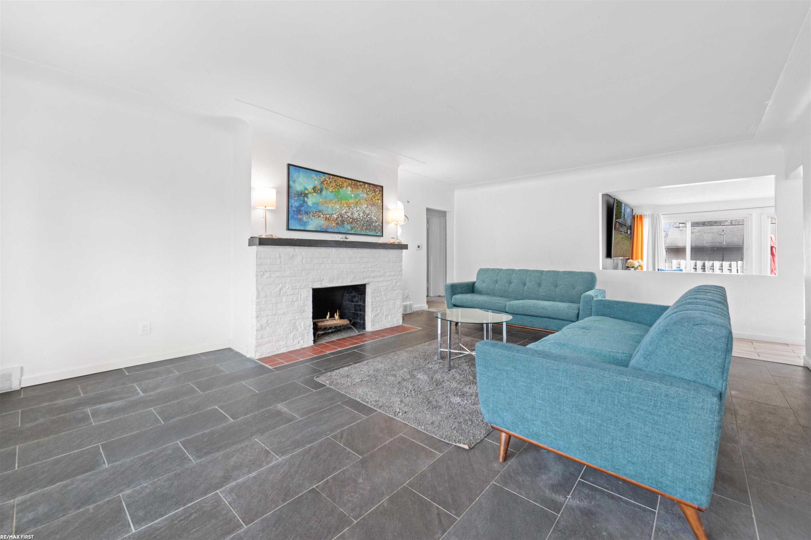 21450 Whittington Street