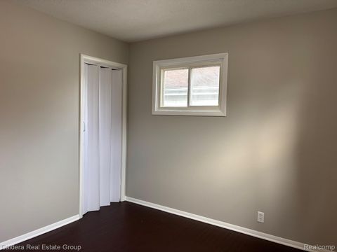 1506 Pettibone Avenue Flint City MI 48507