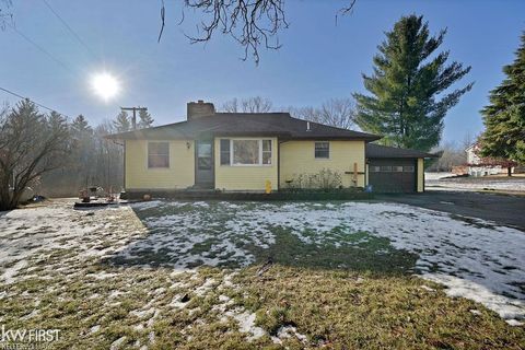 5727 Stanley Road Oregon Township MI 48421
