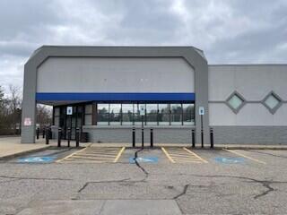 1339 E Grand River