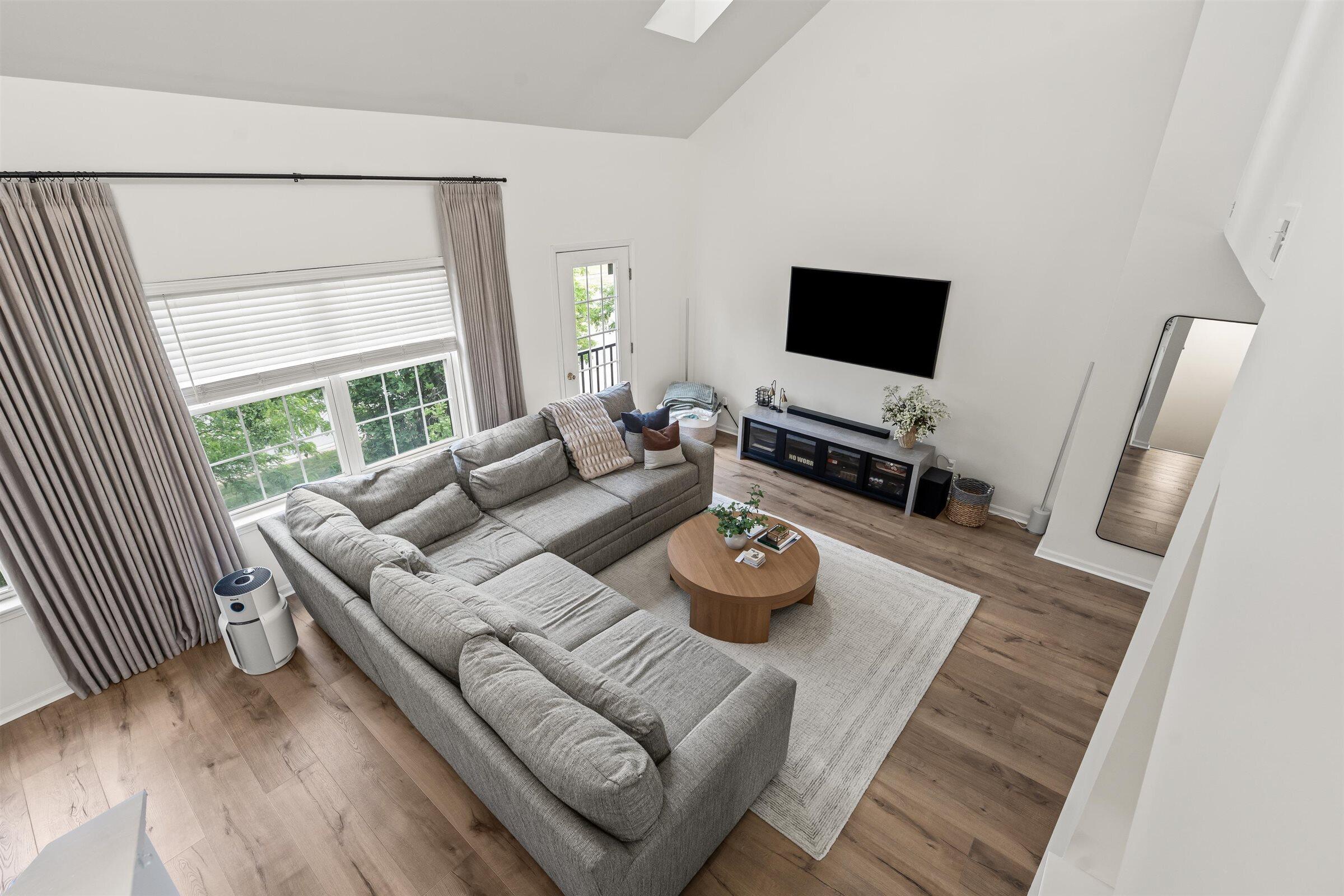 1097 Ann Arbor Road W