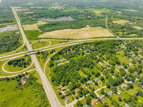 1214 S LAPEER Road Lapeer City MI 48446