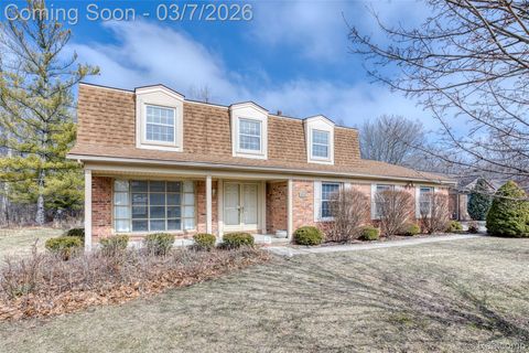 33120 Oak Hollow Street Farmington Hills City MI 48334