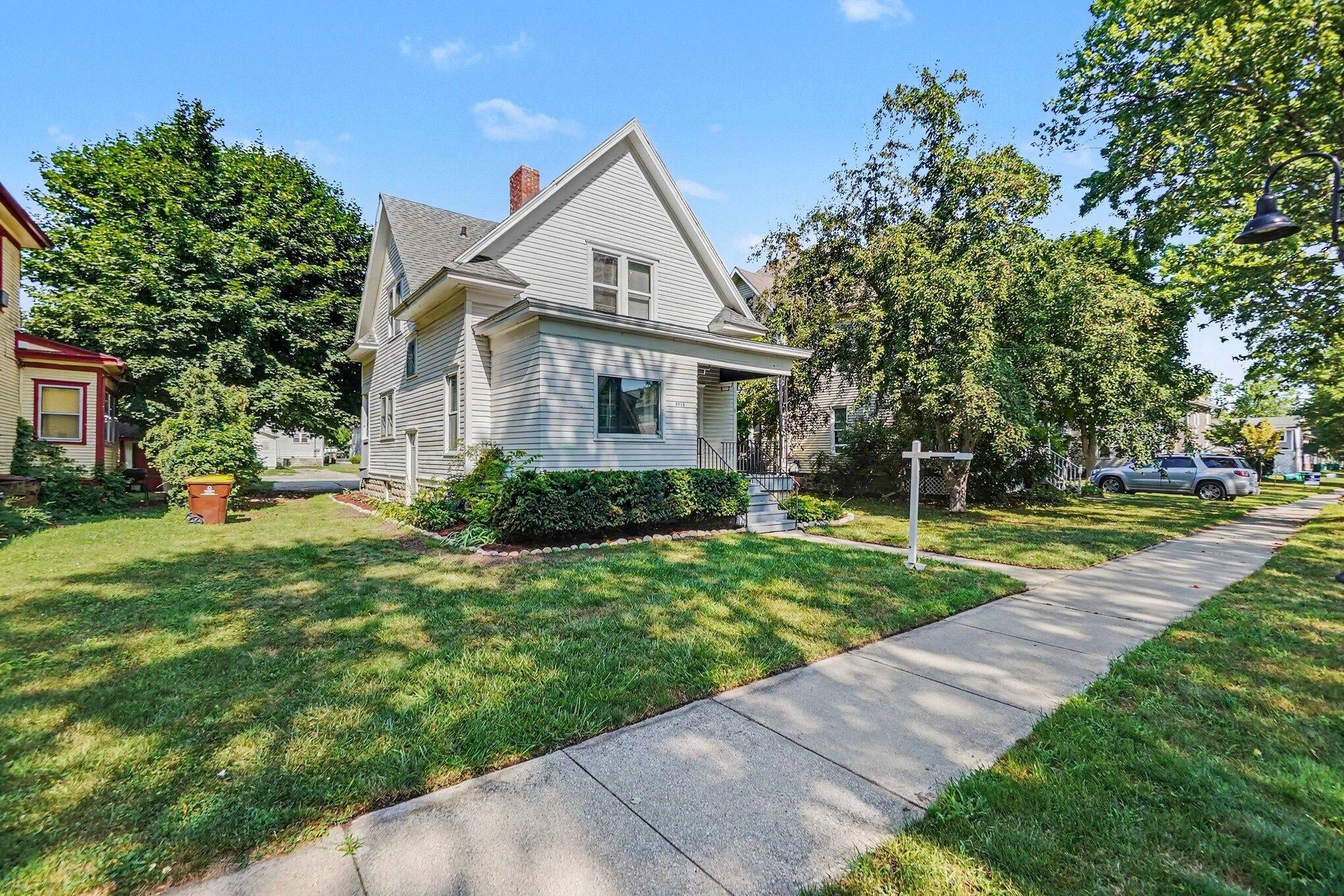 1014 S University Avenue