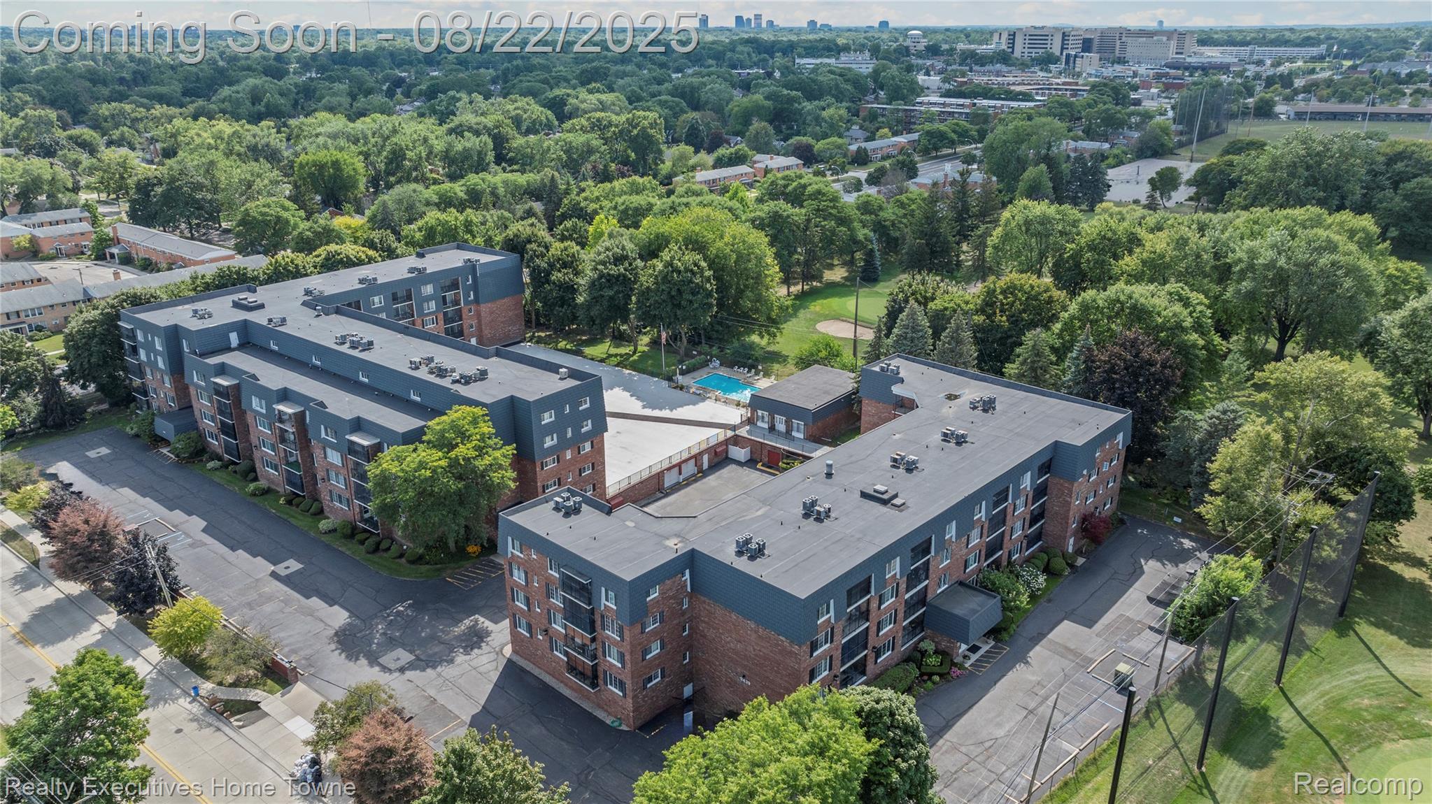 3439 Benjamin Avenue 21
