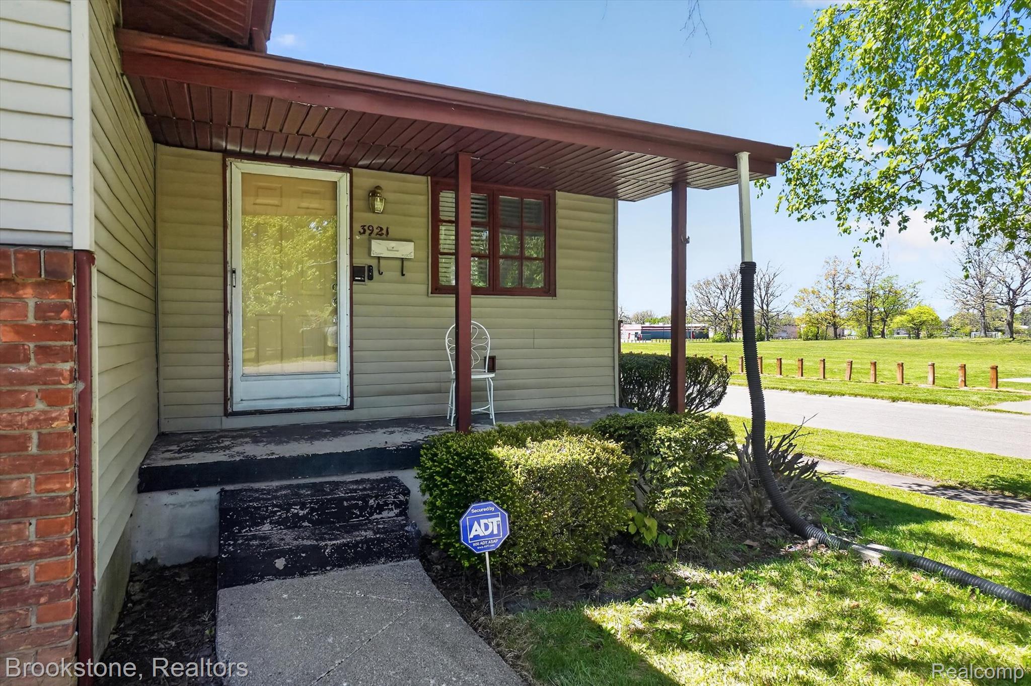 3921 Kellar Avenue