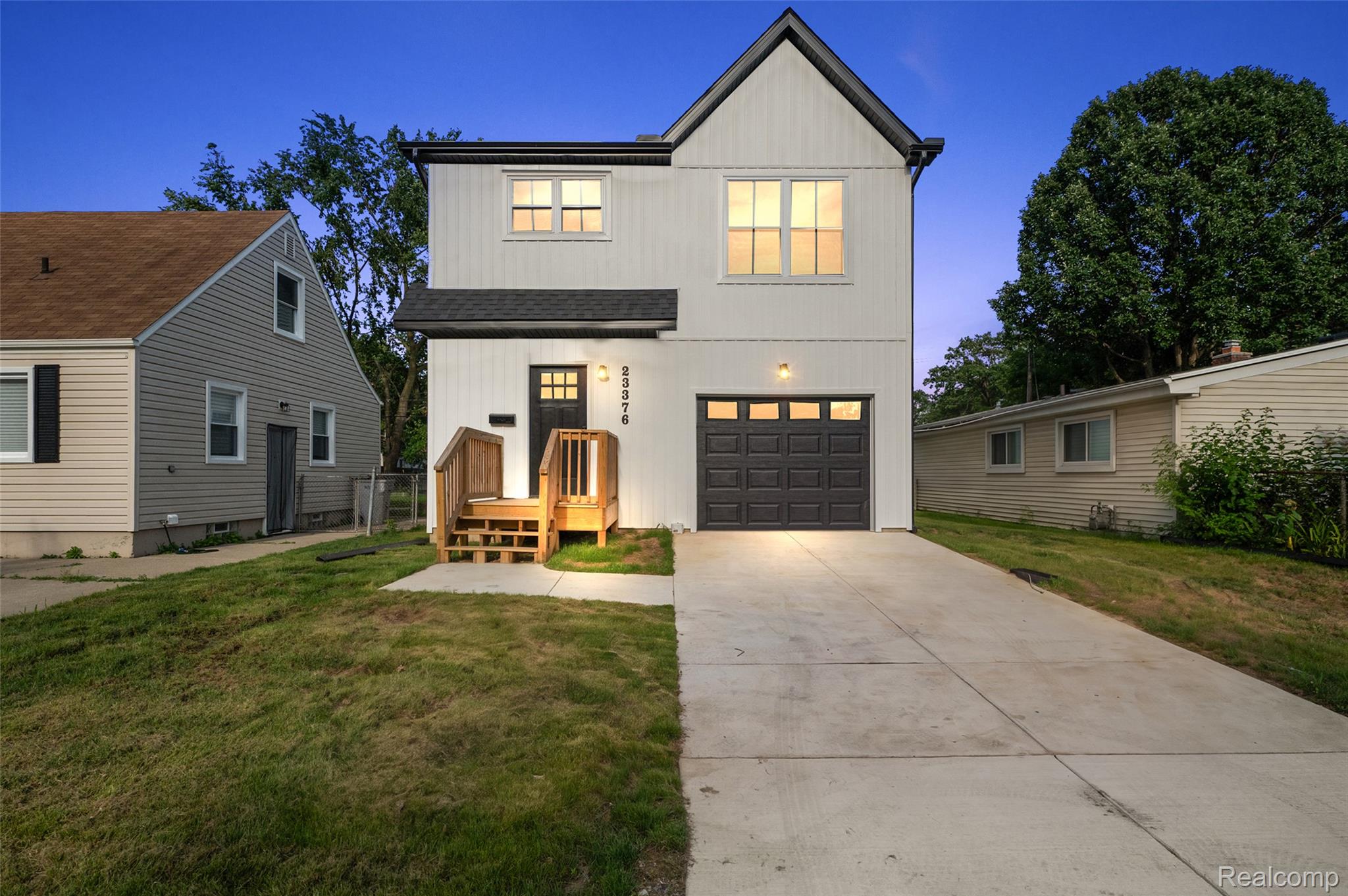 01-23376 Vassar Ave-1.jpg