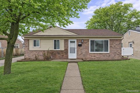 30684 Gladys Avenue Westland City MI 48185
