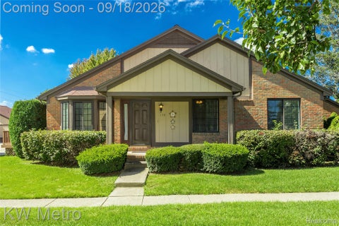 Photo of 178 Meadow Lane Cir, Rochester Hills City, MI 48307 (MLS # 20261073314)