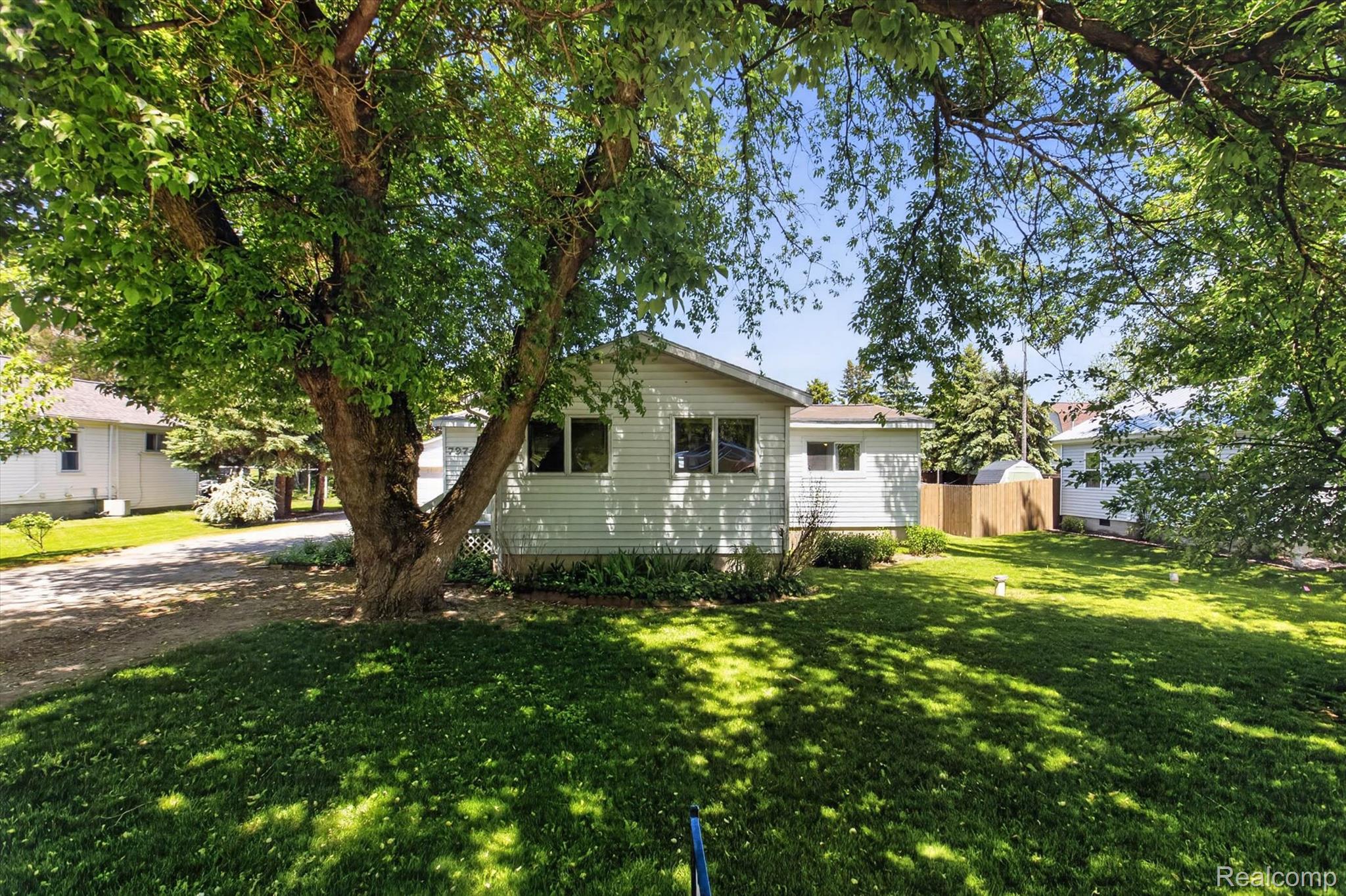 7974 W Gilford Road