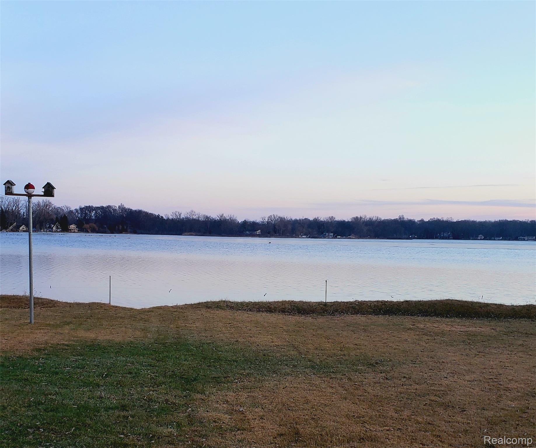 9560 Bluewater Drive