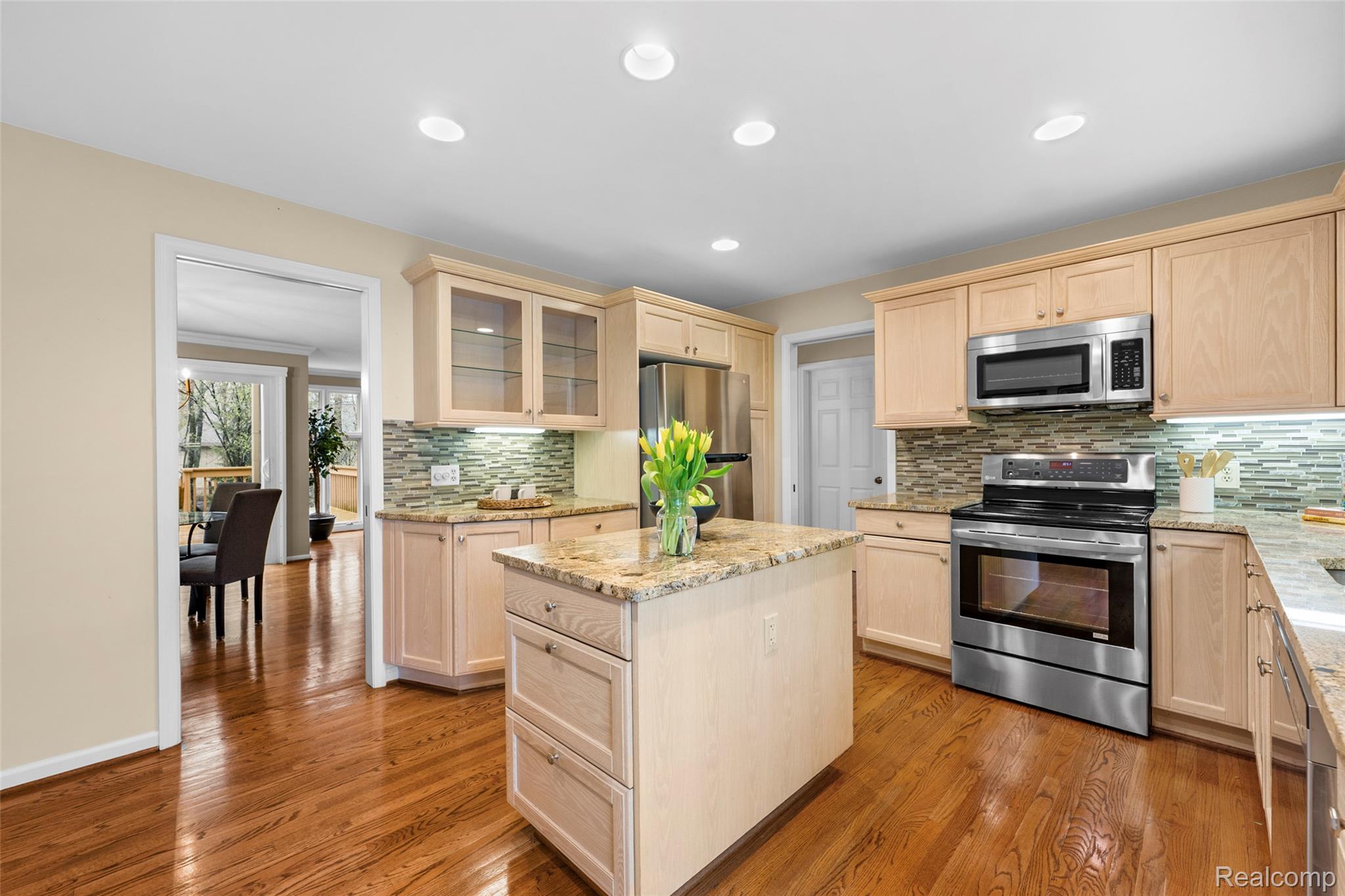 1204 S Timberview Trail