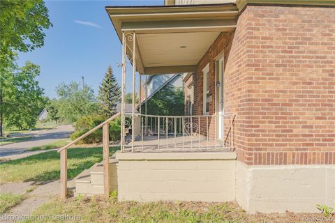 Tiny photo for 207 Oliver Street, Pontiac City, MI 48342 (MLS # 20251060992)