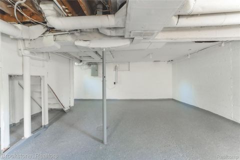 Tiny photo for 207 Oliver Street, Pontiac City, MI 48342 (MLS # 20251060992)