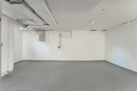 Tiny photo for 207 Oliver Street, Pontiac City, MI 48342 (MLS # 20251060992)