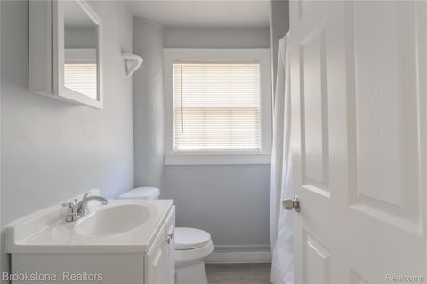 Tiny photo for 207 Oliver Street, Pontiac City, MI 48342 (MLS # 20251060992)