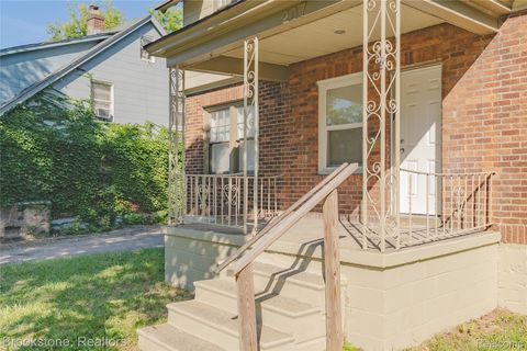 Tiny photo for 207 Oliver Street, Pontiac City, MI 48342 (MLS # 20251060992)