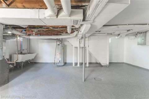 Tiny photo for 207 Oliver Street, Pontiac City, MI 48342 (MLS # 20251060992)