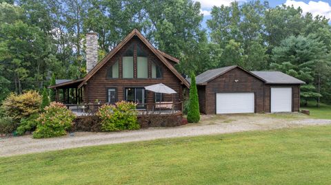 1115 Derby Lane Howell City MI 48843