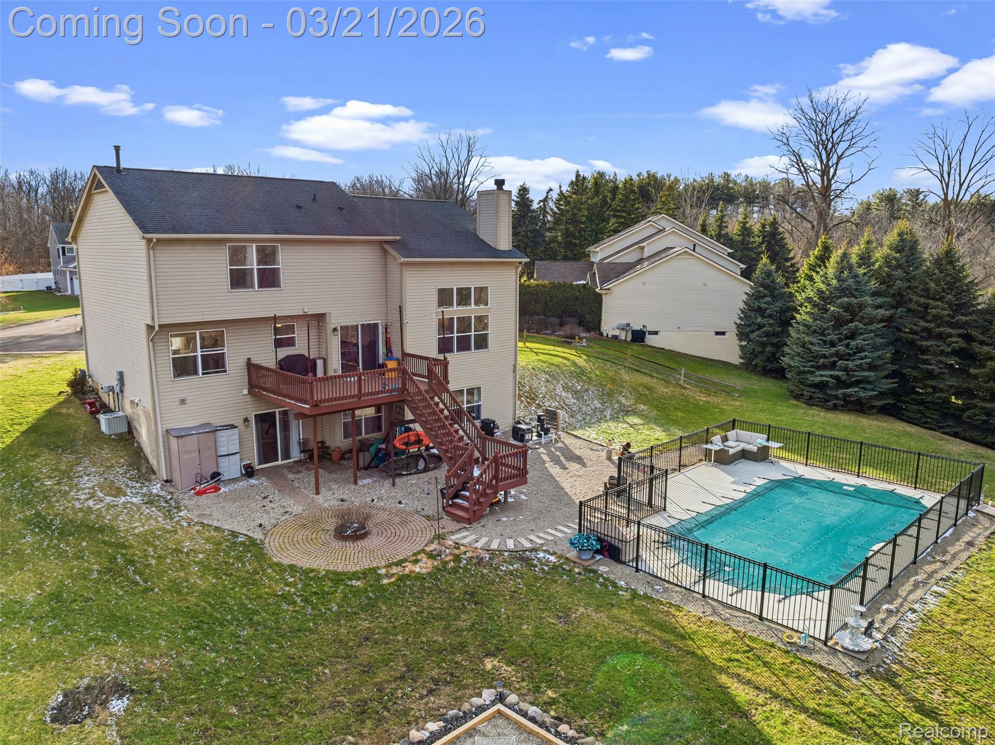 1472 St Lawrence Court