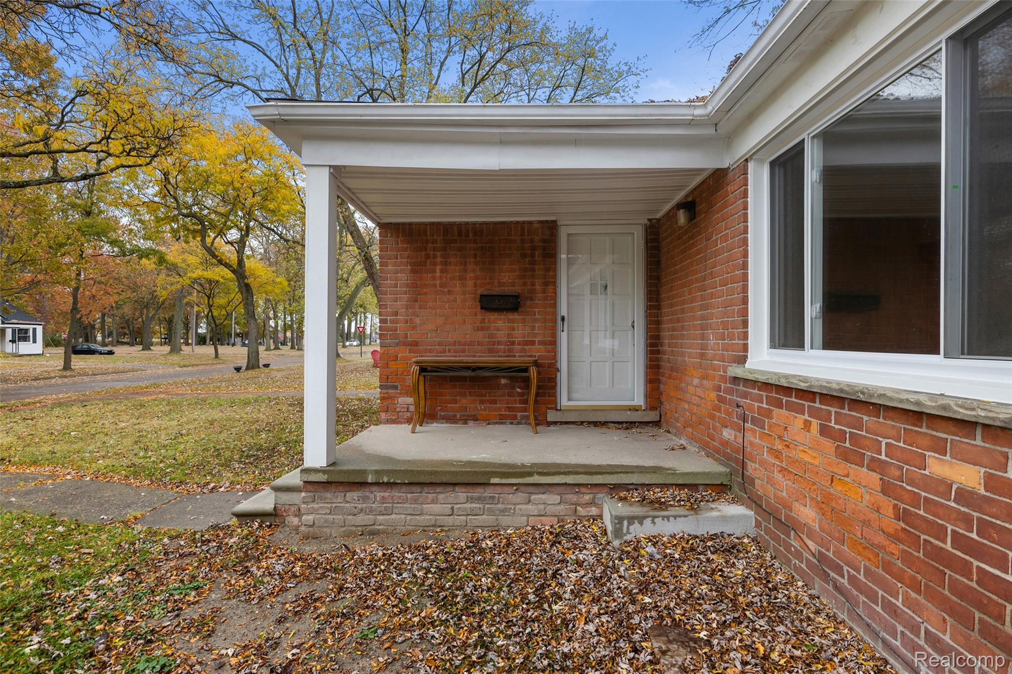 24221 Cloverlawn Street