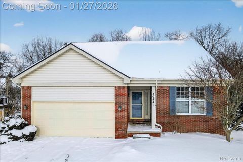 3044 Talon Circle Orion Charter Township MI 48360