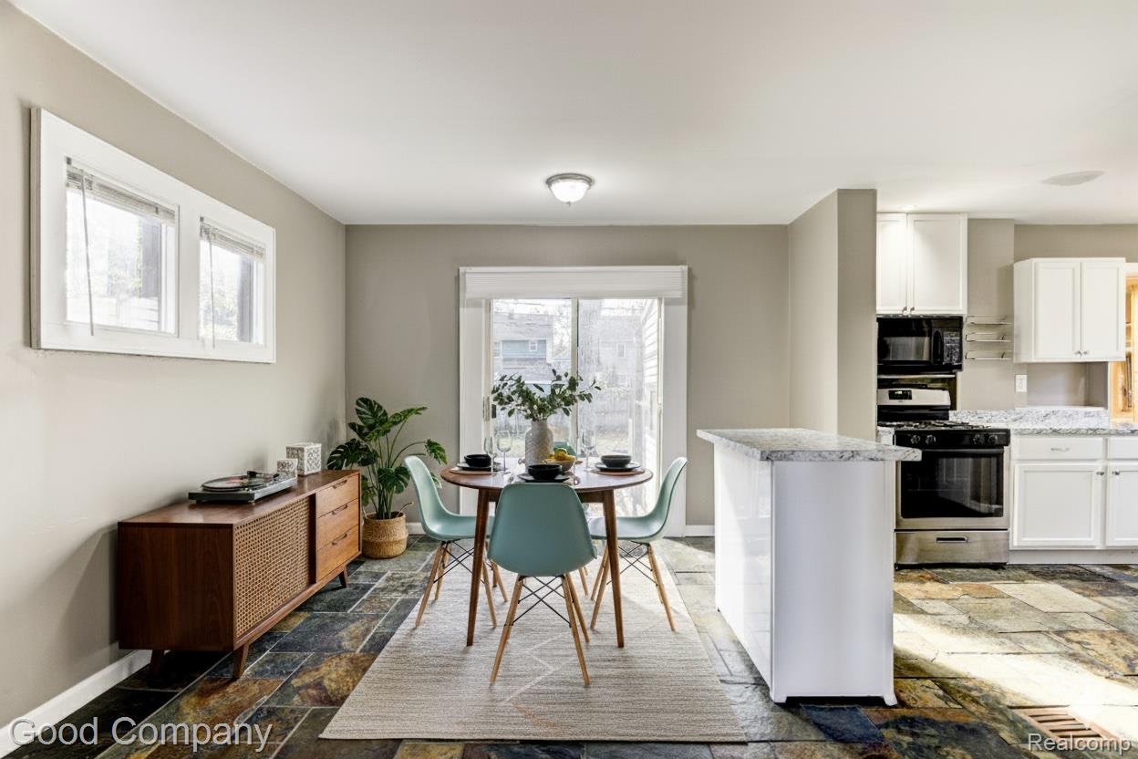 374 E Hazelhurst Street