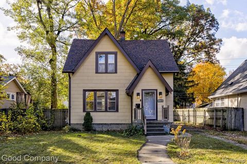 374 E Hazelhurst Street Ferndale City MI 48220