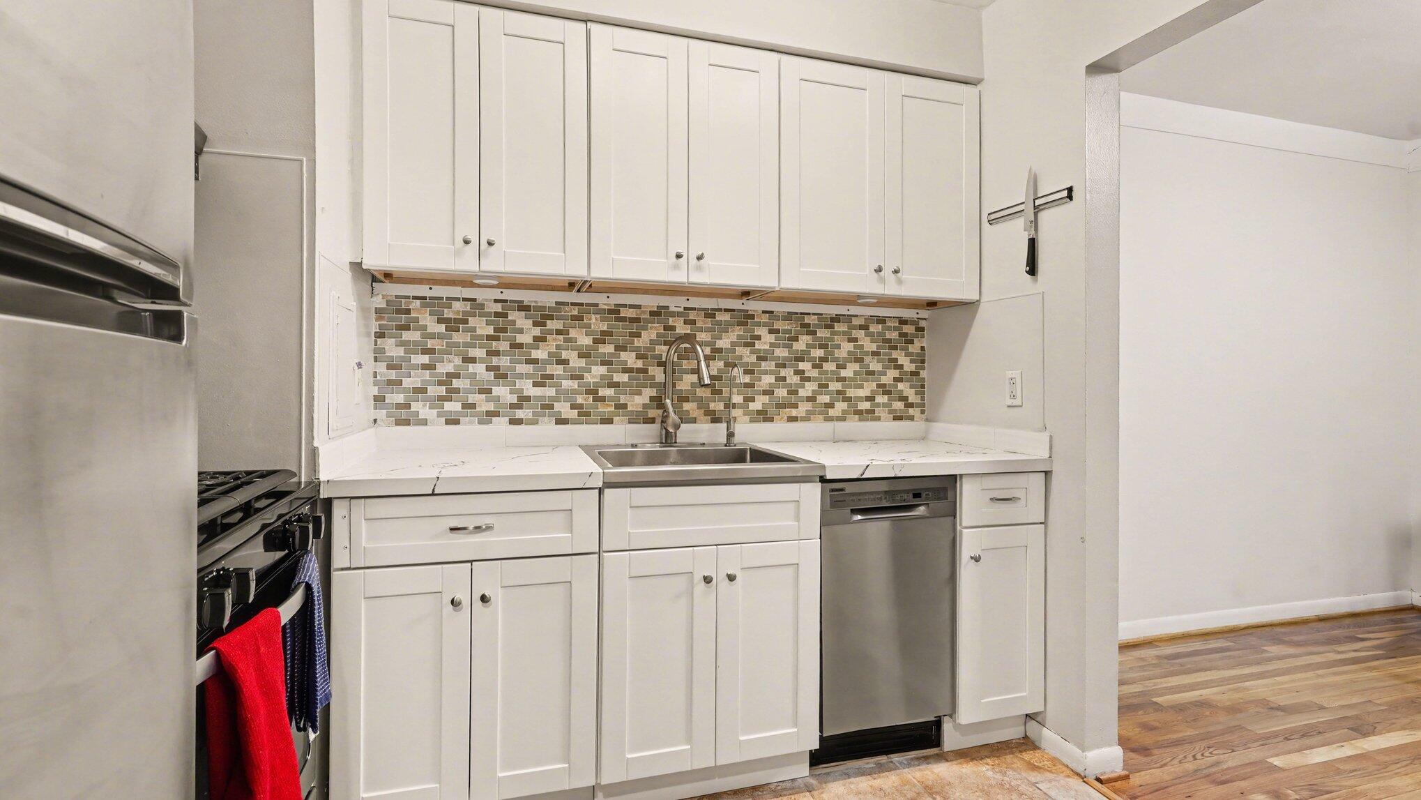 1225 Island Drive 102