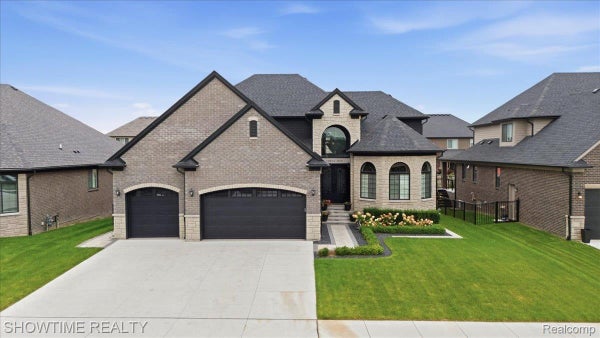 19834 JOY DR, MACOMB, MI 48042 - Image 4031dbbc004cc542e17d0c86b1f39100/132407005