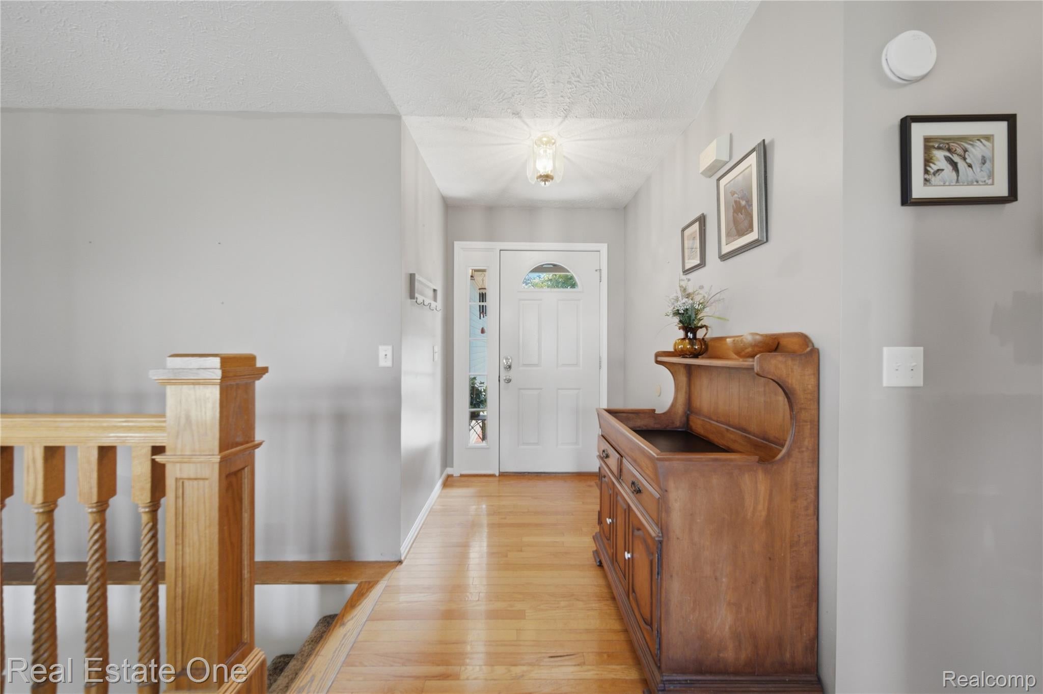 586 Town Trail