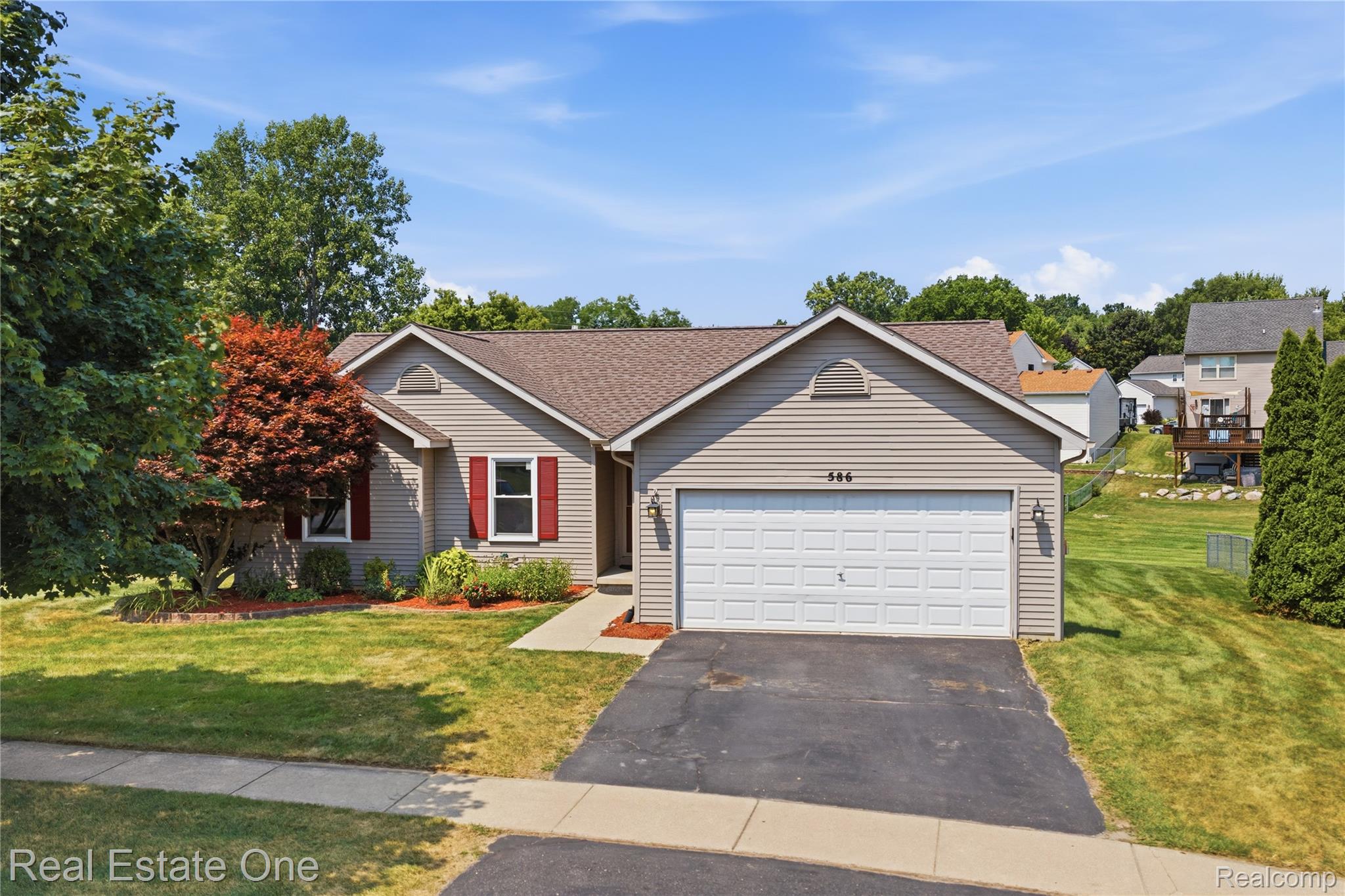 586 Town Trail