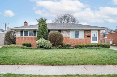 27842 Adler Drive Warren City MI 48088