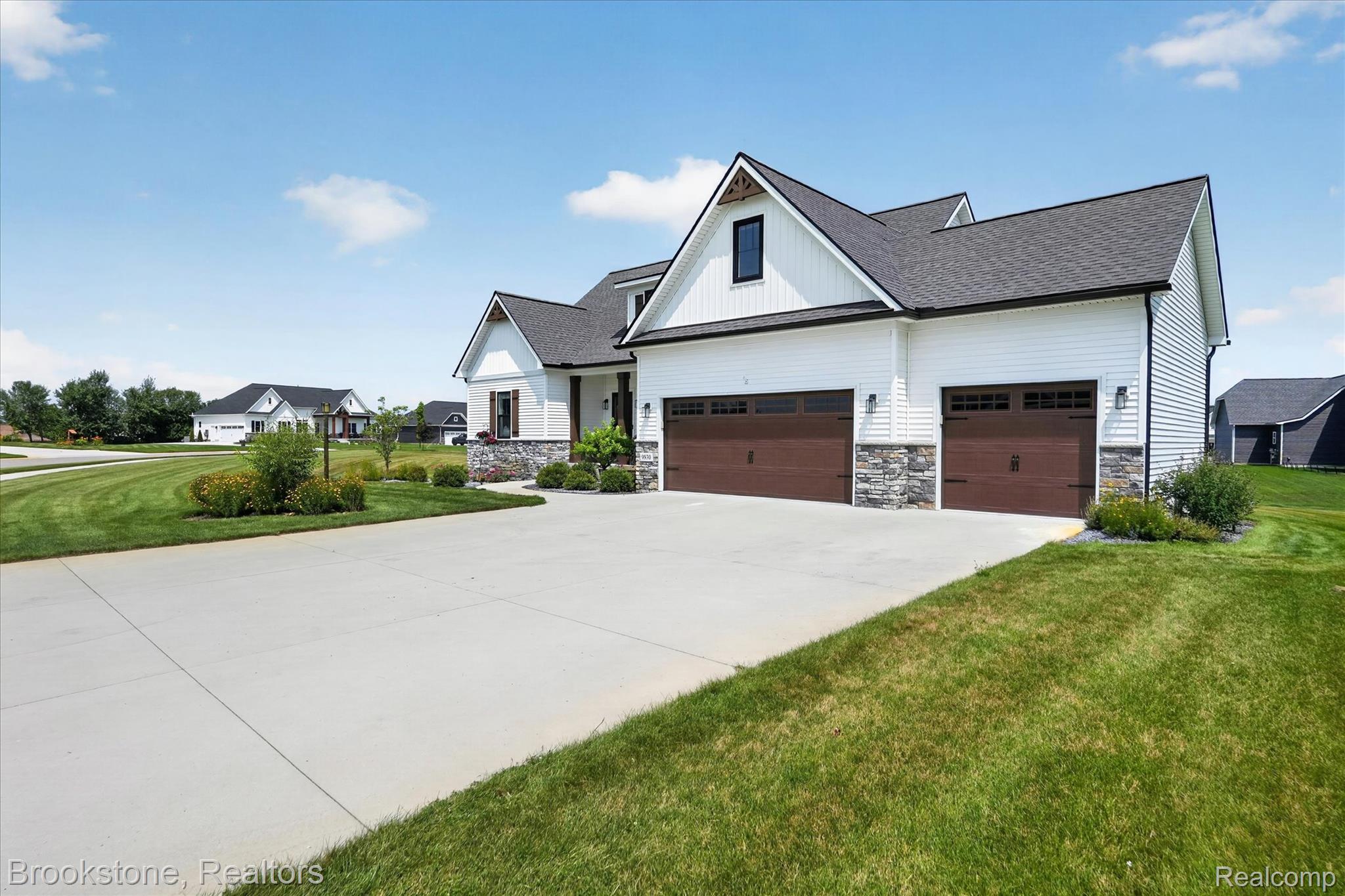 9830 Loretta Lane