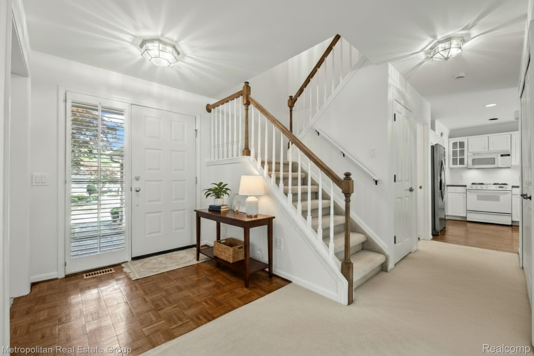 211 Saint Lawrence Boulevard