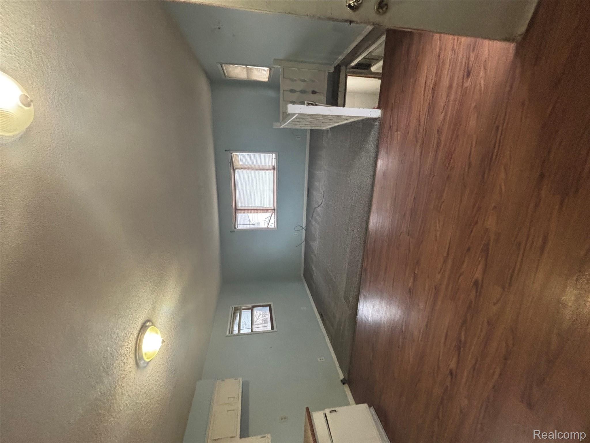 3413 Churchill Avenue