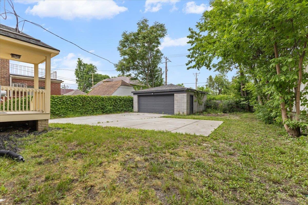 8931 La Salle Boulevard