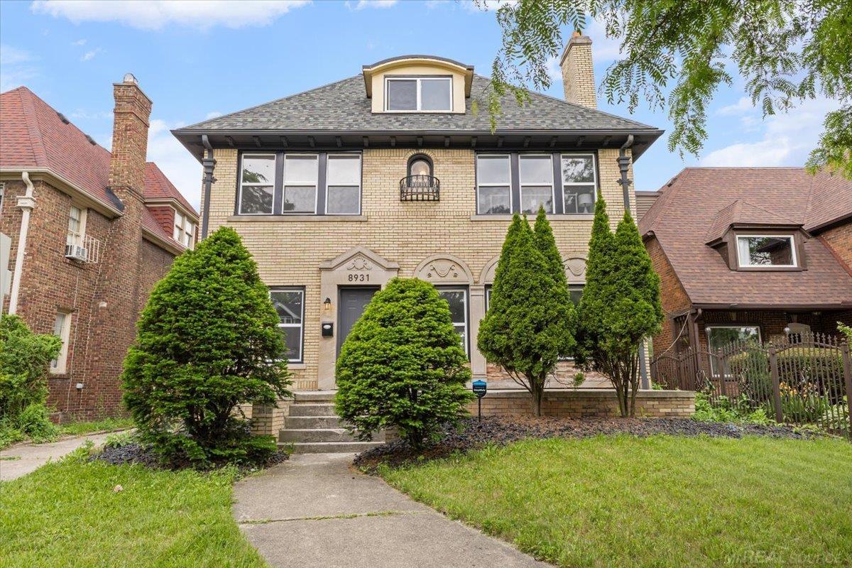 8931 La Salle Boulevard