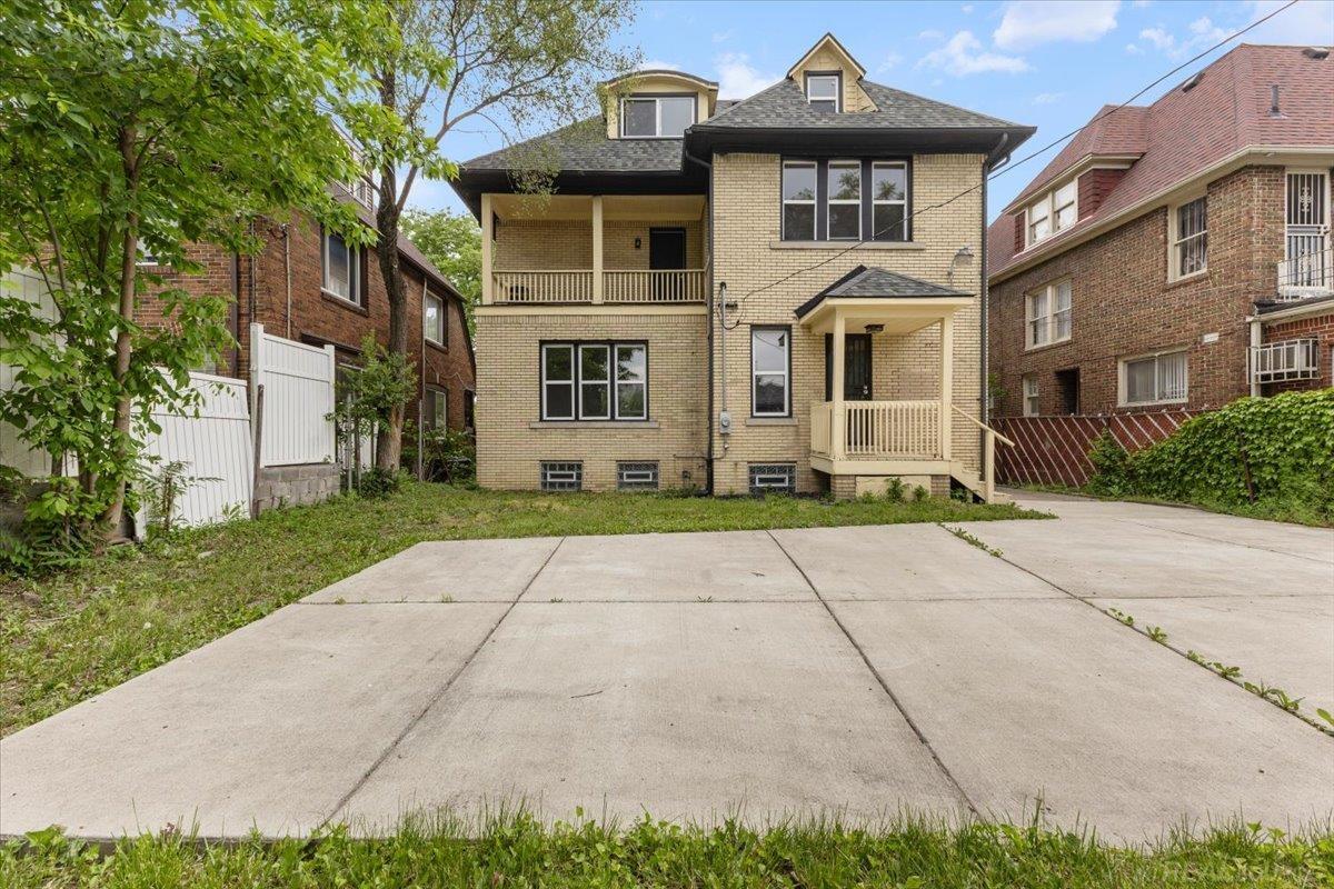 8931 La Salle Boulevard