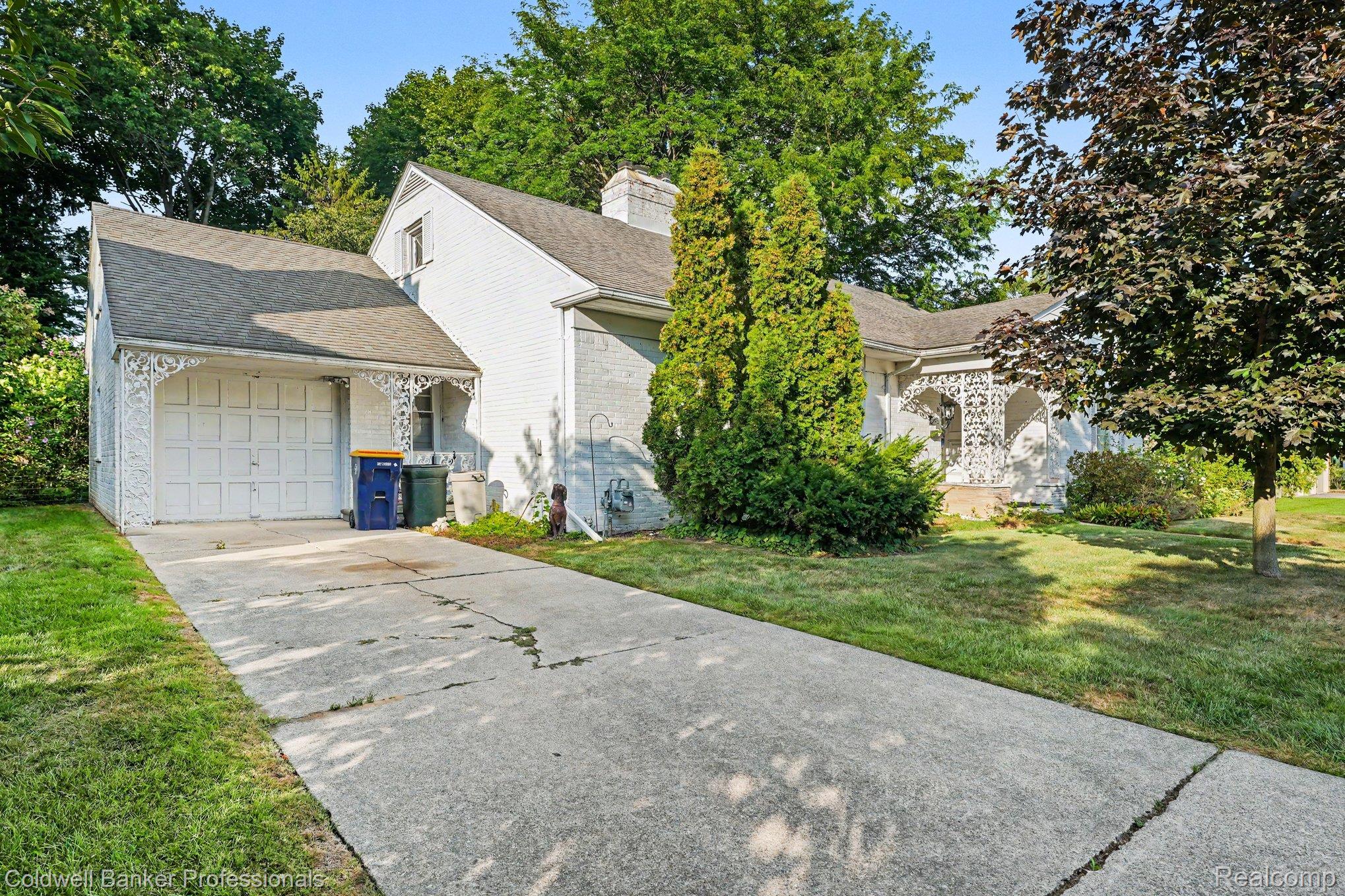 16 Hawthorne Road