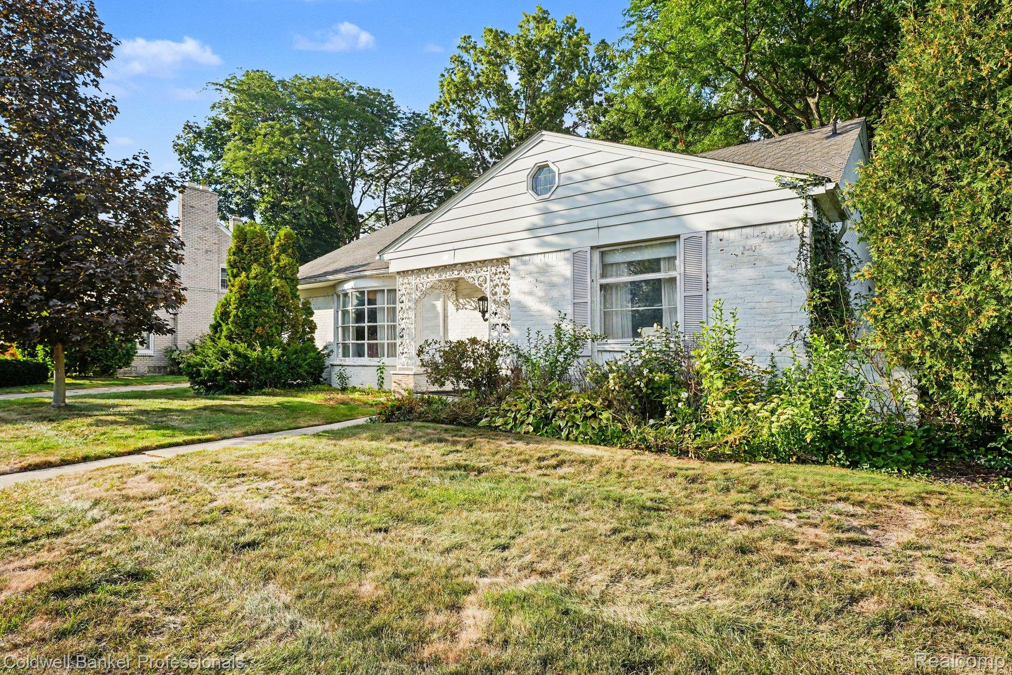 16 Hawthorne Road