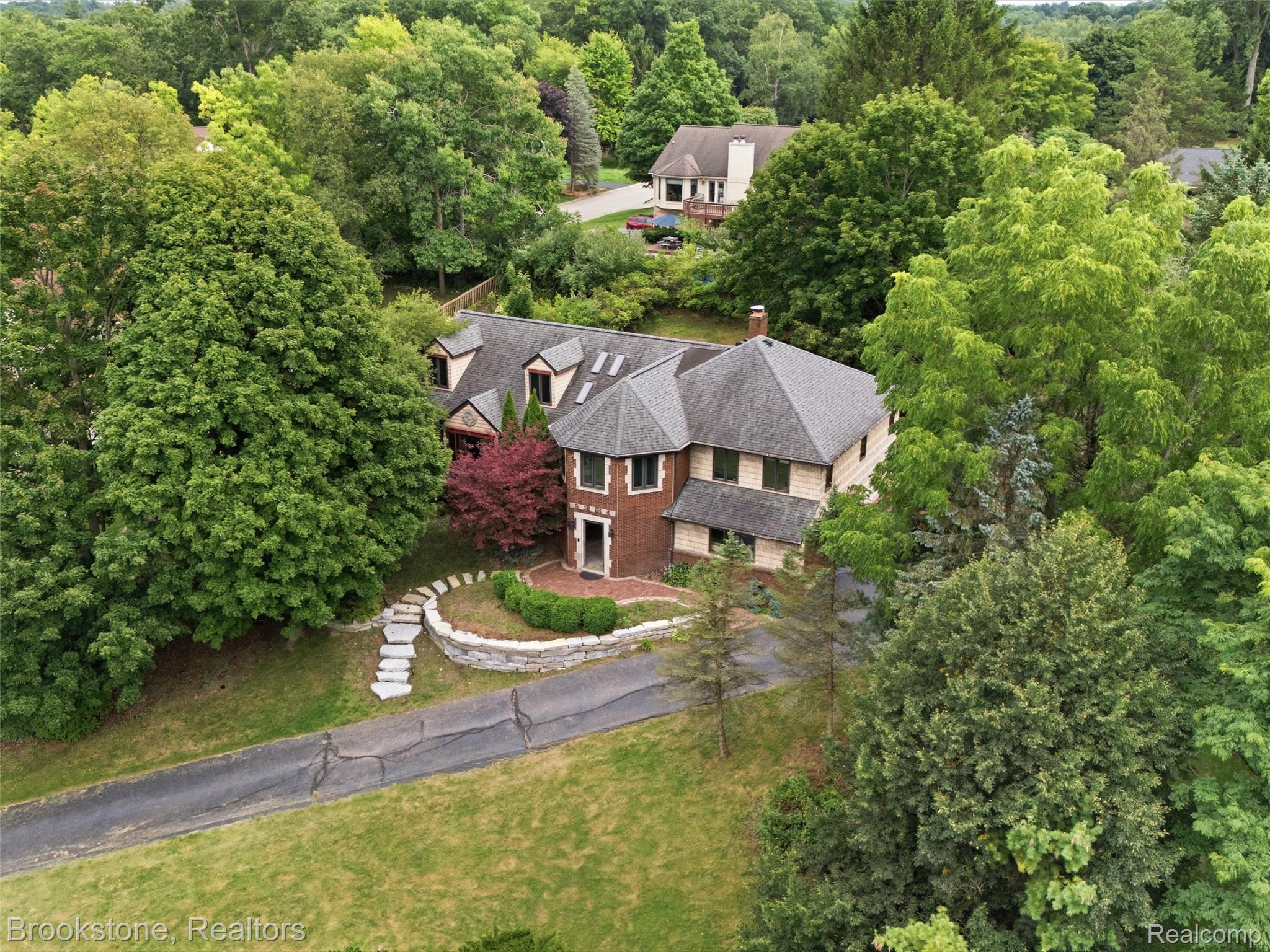 3351 Proctor Lane