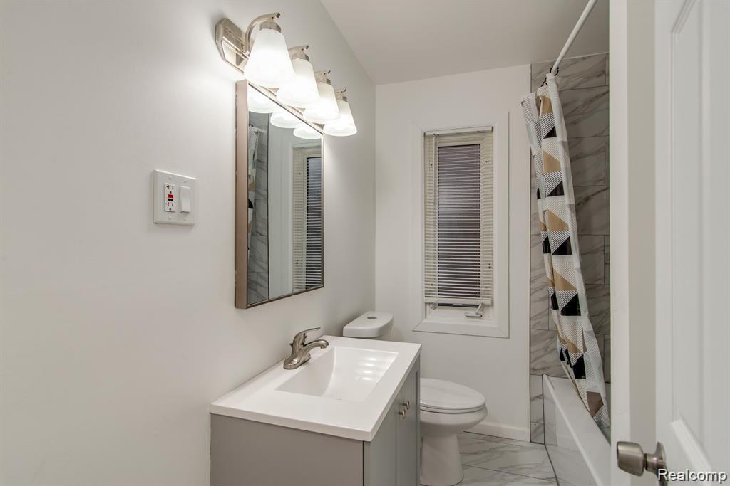 Detroit City, Michigan 48224, United States, 4 Bedrooms Bedrooms, ,2 BathroomsBathrooms,Residential,Active,170539