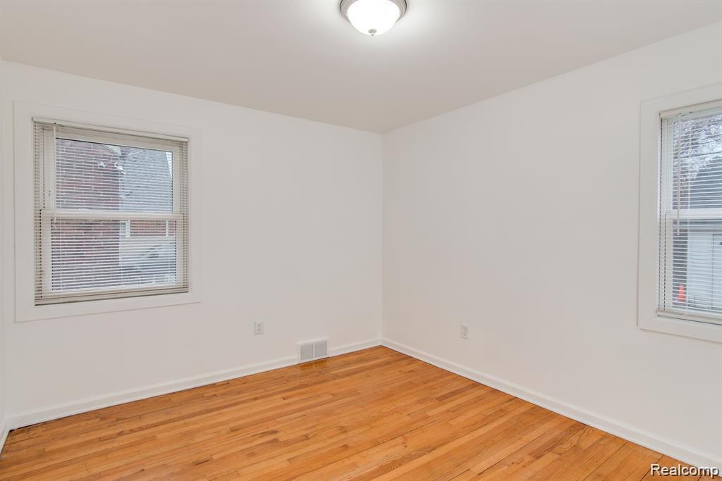 Detroit City, Michigan 48224, United States, 4 Bedrooms Bedrooms, ,2 BathroomsBathrooms,Residential,Active,170539