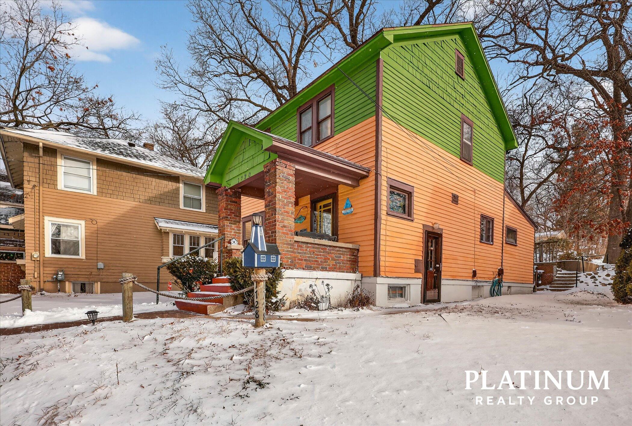 1728 Kalamazoo Avenue SE