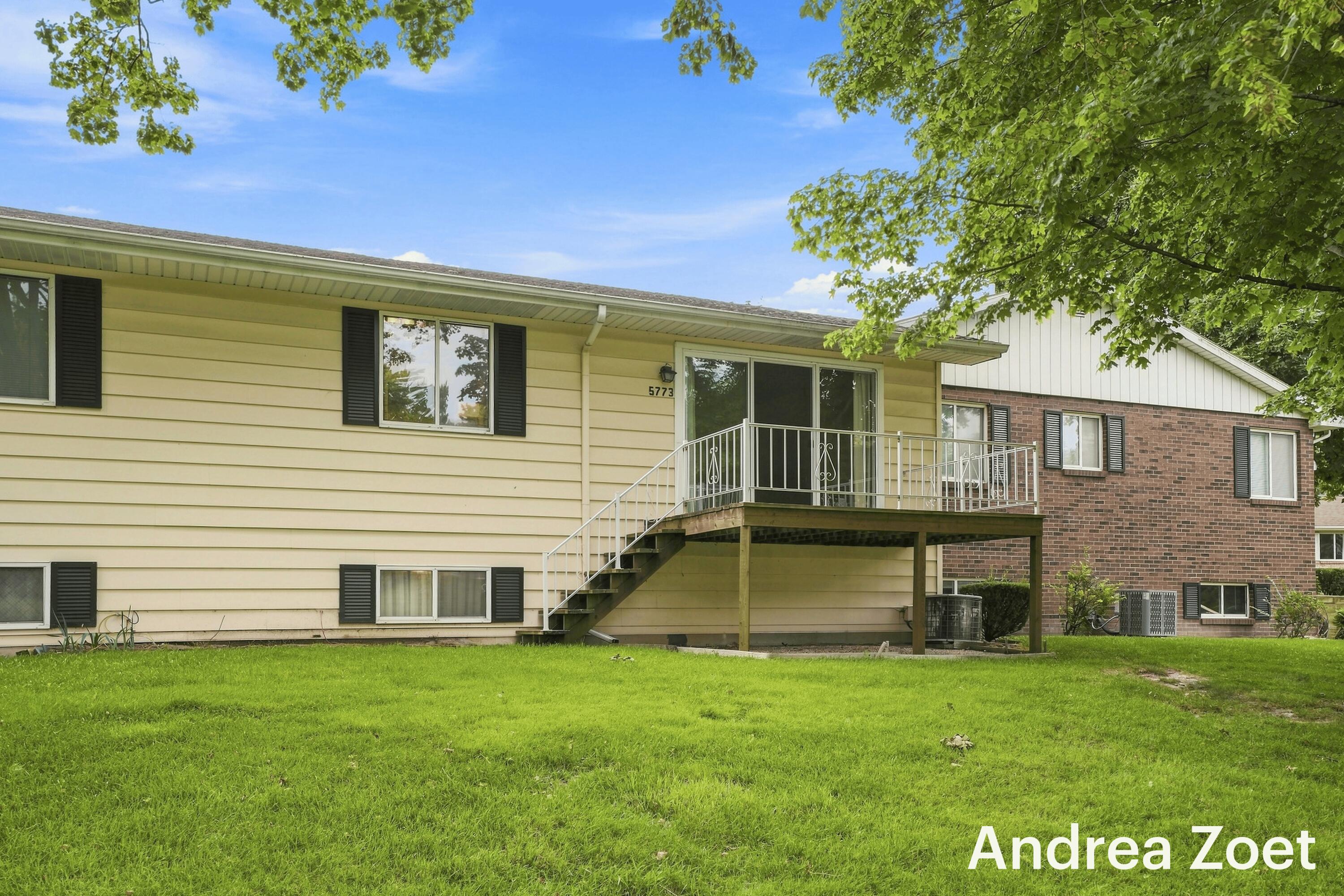 5773 Leisure South Drive SE