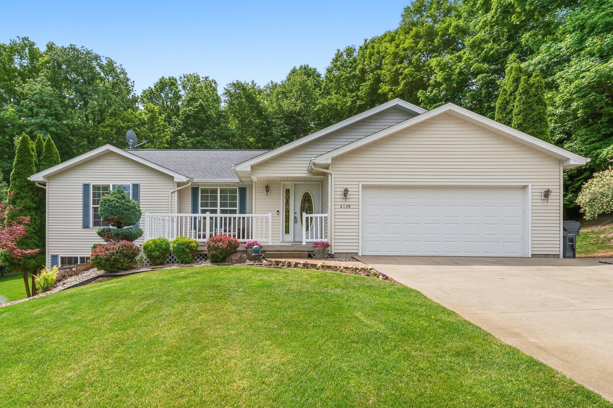 2138 Fox Mountain Drive