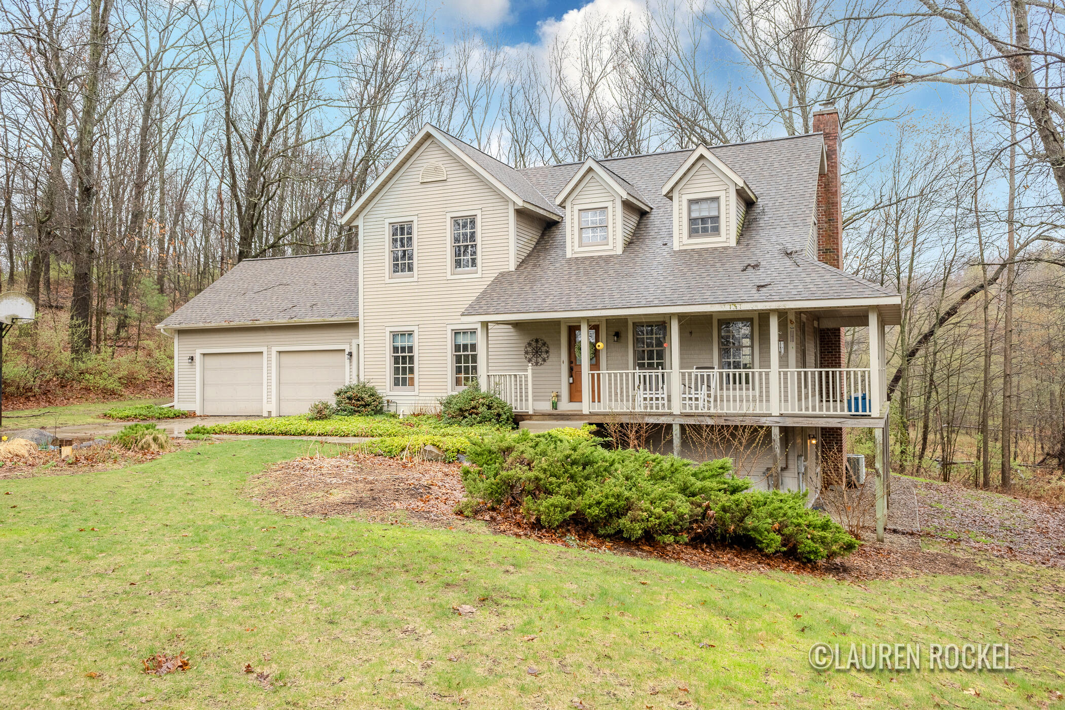 5535 Egypt Valley Avenue NE